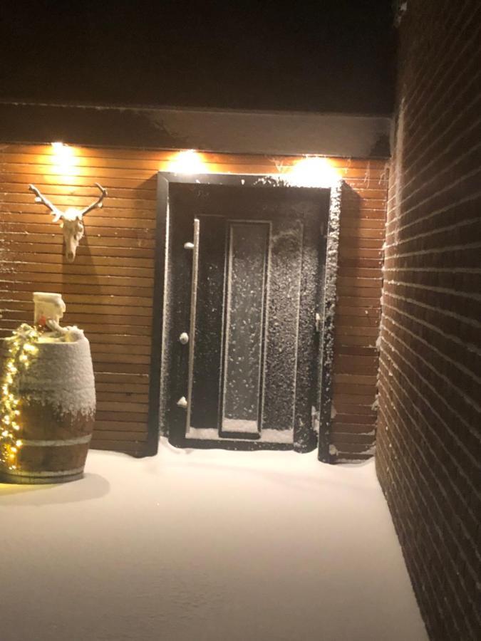 Bee Home - Urlaubs Und Business Loft ケーヴェラアー エクステリア 写真
